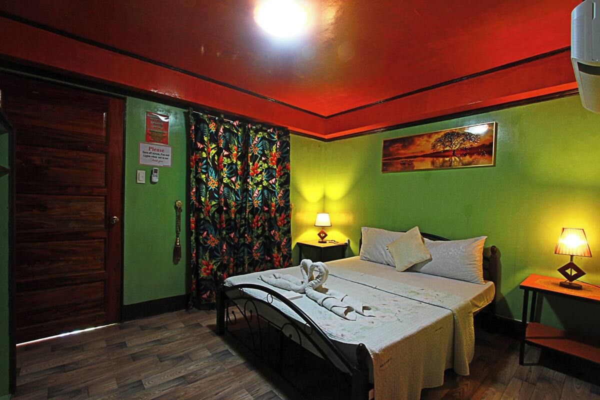 Standard-Doppelzimmer | Zimmersafe, Bettwäsche