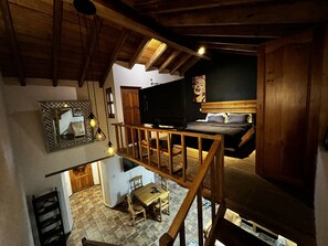 Palermo | Free WiFi, bed sheets - Casa Sierra Alta (Taxco)