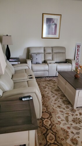 Quiet Getaway in Perfect location... Plenty of room for friends and family