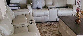 Quiet Getaway in Perfect location... Plenty of room for friends and family