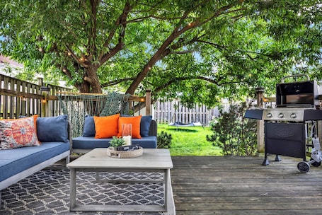 Terrace/patio. Instaworthy Home - Relaxing Patio w/ BBQ - Pet Friendly