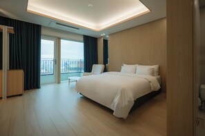 Basic dubbelrum - 1 sovrum - icke-rökare - havsutsikt | Sängtillbehör av högsta kvalitet, duntäcken och individuell inredning