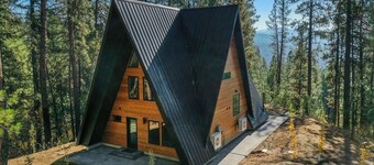 /\ frame · breathtaking · view · luxurious · romantic
