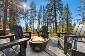 Terrace/patio - /\ frame · breathtaking · view · luxurious · romantic
 (Garden Valley)