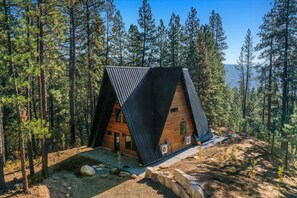 Exterior - /\ frame · breathtaking · view · luxurious · romantic
 (Garden Valley)