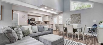 Modern Poconos Central Cozy 5BR Home - Game Room