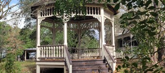 Antique 2 story home on 160 Acres