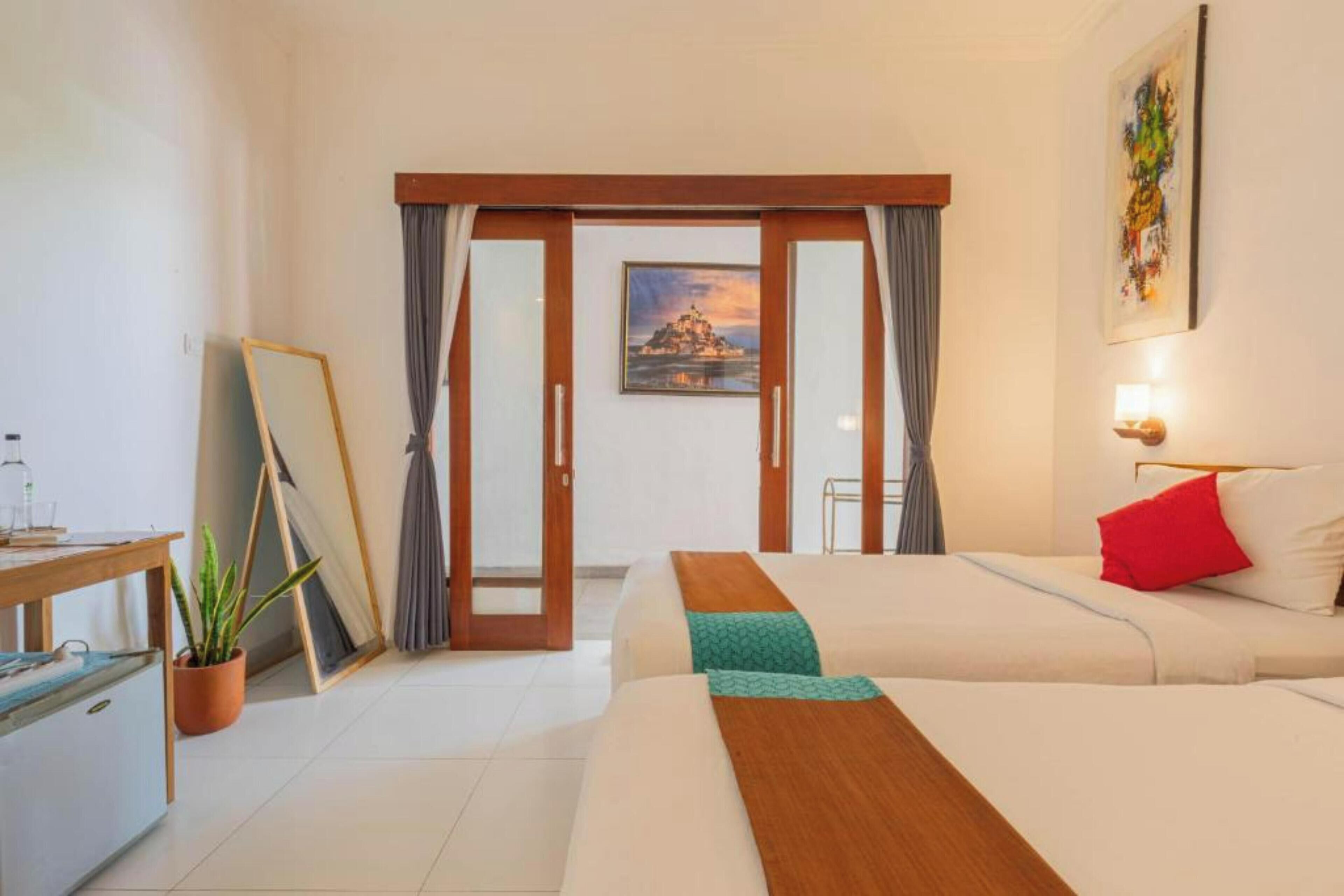 Habitación Deluxe con 2 camas individuales | Escritorio 