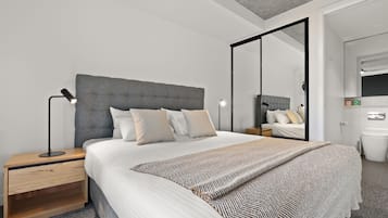 2 Bedroom 2 Bathroom Executive Apartment