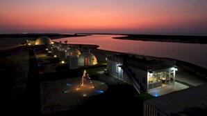 Outdoor rock climbing - Siniya Island Resorts (Umm al Quwain)