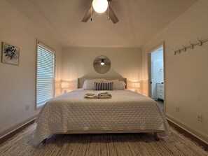 4 bedrooms, travel crib, WiFi, bed sheets