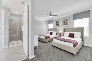 10 bedrooms, iron/ironing board, WiFi, bed sheets - 10Br Spacious Villa With Private Oversized Pool, Close To Disney (Davenport)