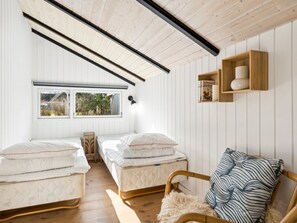 3 bedrooms, Internet