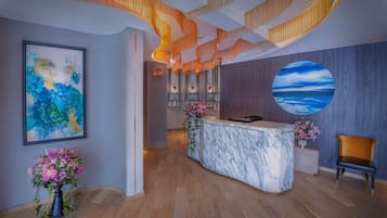 Espace de soins pour les couples, sauna, bain Ă remous, hammam