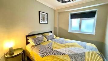 2 bedrooms, iron/ironing board, free WiFi