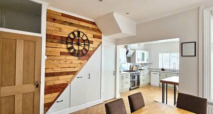 Hazelhurst by Switchback Stays