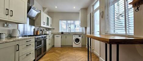 Microwave, oven