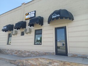 Front of property - Al-Hilal Hostel (Samarkand)