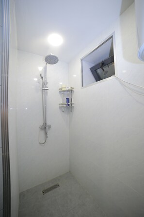 Classic Twin Room | Soundproofing, free WiFi