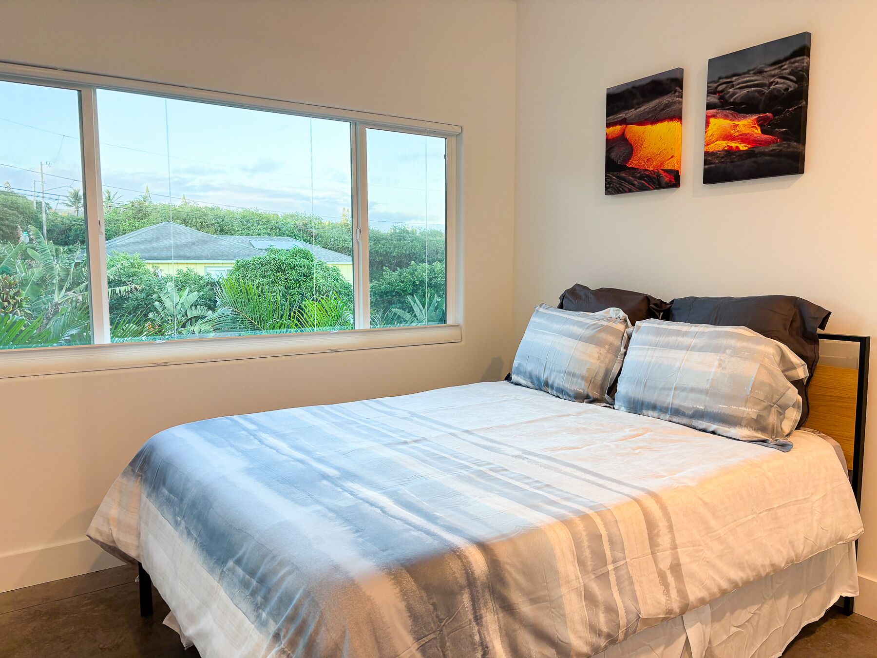 3 bedrooms, desk, iron/ironing board, WiFi