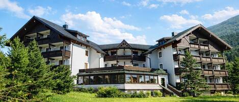 Fachada de la propiedad