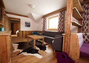 Apartment | In-room safe, free WiFi - GMS Holidays (Sankt Michael im Lungau)