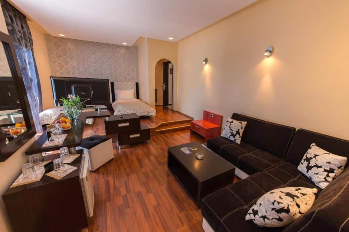 Suíte família | 1 quarto, quartos à prova de som, Wi-Fi de cortesia