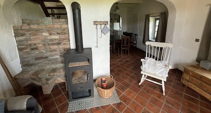Ferienhaus in Ländlicher Ruhe mit Einem 1500 qm Großen Rasengrundstück