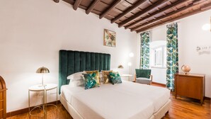 City Room | WiFi (free), individually furnished, bed sheets - Bernini Collection (Rome)