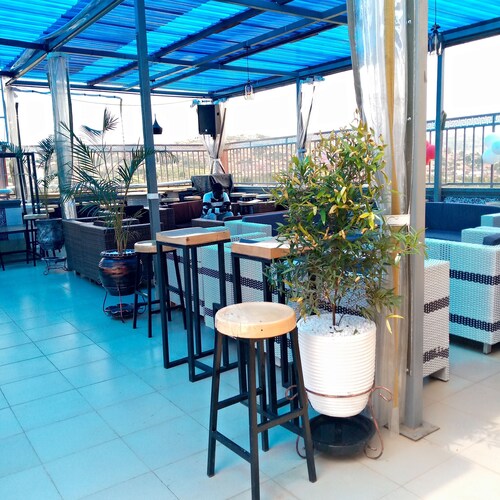 JB suites and lounge