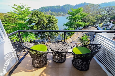 Deluxe Double Room | Terrace/patio