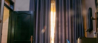 Albertine Rock Hotel