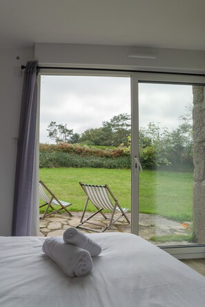 4 chambres, fer et planche à repasser, Wi-Fi gratuit, draps fournis