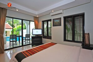 4 bedrooms, iron/ironing board, WiFi, bed sheets - Great villa for a stay with friends or family! 5 minutes away from the beach! (Na Jom Tien)