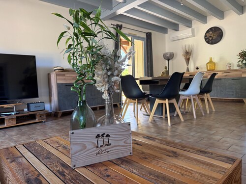Villa du Raz 2, Traditionnelle et Familiale à 40 Mètre de la Piste Cyclable