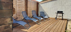 Terrace/patio - Villa du Raz 2, Traditionnelle et Familiale à 40 Mètre de la Piste Cyclable (Mimizan)