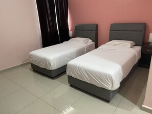 Phòng 2 giường đơn Deluxe | Phòng cách âm, truy cập Internet không dây miễn phí 