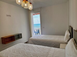 2 bedrooms, WiFi, bed sheets - Apartamento Peñiscola Playa. Urb. Torre Hirta (Peníscola)