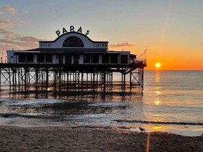 Enjoy a meal at PAPAS FISH CHIPS, situated at the end of this picturesque pier.