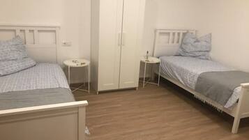 1 camera, ferro/asse da stiro, Wi-Fi gratuito, lenzuola