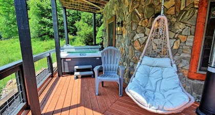 Discover Moonshine River-a river front 4-bedroom cabin perfect for 8 guests!