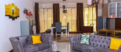 Deluxe Apartment | Living area