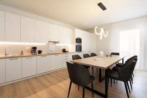 Deluxe Apartment (Athens Hills C) | Dining room - Seven Hills, Boutique Apartments (Athens)