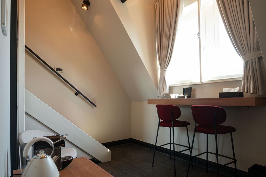 Deluxe Studio | In-room safe, desk, laptop workspace, free WiFi