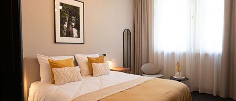 Quarto luxo | 1 quarto, cofres nos quartos, escrivaninha