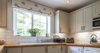 2 bed Garden Cottage Nestled on the Edge of Exmoor