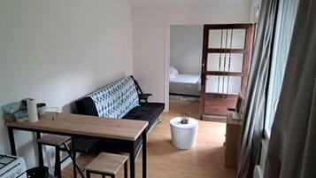 1 bedroom, travel crib, free WiFi, bed sheets