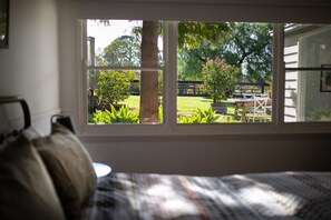 2 bedrooms, WiFi, bed sheets - Historic Soho Estate, Resort Facilities -Bellarine (Drysdale)