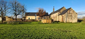 Exterior - Ancienne Ferme Rénovée - 7 Chambres/14 Couchages Avec Étang (Bouère)