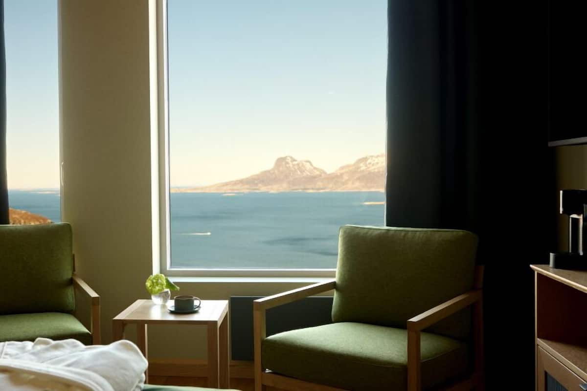 Superior Twin Room, Ocean View